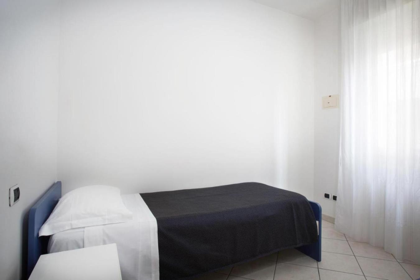 Residenza Raggio Lägenhet Riccione Exteriör bild